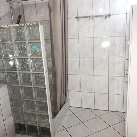 Quinta Forum アパート トーシャ